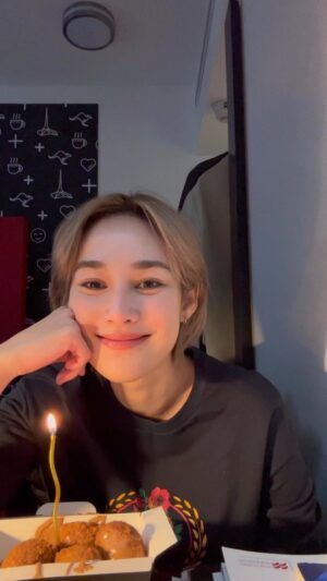 Tisanart Sornsuek Instagram - HAPPY BIRTHDAY TO ME🎂
5/5/2023🇦🇺
Passionate บางสิ่งเริ่มน้อยลง พร้อมกับ Passionate บางสิ่งเริ่มมากขึ้น
ขอให้ทุกคนมีความสุขเช่นกันนะคะ🖤
สุขภาพแข็งแรงทั้งกายทั้งใจ ทำอะไรที่สบายและมีความสุขนะคะชีวิตเป็นของเราใช้ให้คุ้มไปเลย ลุยยยย!!! 30ยังแจ๋ว!!! 
#เราเกิดมาเป็นตัวเอง love yourself first🖤