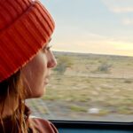 Tita Ureta Instagram - Siempre me gustó moverme. mi papá de chica, nos llevaba para todas partes con lo puesto, nos aventurábamos. y así sin darme cuenta hoy sigo llevando esa vida en movimiento, me gusta, la disfruto y agradezco. ojalá nunca se acabe. aquí momentos de mi último escape a la Patagonia capturados con mi @honor_chile en movimiento, qué tal? #HONORMagic6Pro