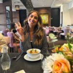 Tita Ureta Instagram - CONCURSO ⚡️⚡️⚡️ Quieres vivir una experiencia única @wsantiago? esta es tu oportunidad! GANA 2 Night Brunch, ambos para 2 personas MENCIONA @ aquí con quién te gustaría ir sigue la cuenta de @wsantiago la mía y ya estarás participando ! Mientras más participes, más opciones tienes de ganar y si compartes en tus historias, también !