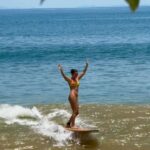Tita Ureta Instagram – con este clima… unas ganas de viajar, si o no? vayan a ver cómo terminó esta aventura playera en el último video (lo tuve que cortar porque por supuesto quedé como Dios me trajo al mundo)
en mis tips viajeros, además de contarles que si quieren viajar a cualquier destino con Copa, pueden parar en Panamá con el mismo ticket, sin costo adicional, les quiero contar de un destino que no había escuchado y que por supuesto que Copa llega con 3 vuelos semanales: Armenia, en Colombia. Lo habían escuchado? Amo que puedes conocer destinos únicos desde el Hub de las Américas en Panamá. Más info en copa.com @copaairlines y planea tus próximas vacaciones hacia la zona cafetera de Colombia!
.
#TeamCopa #CopaTravelers #DestinoCopa #Copa2Armenia