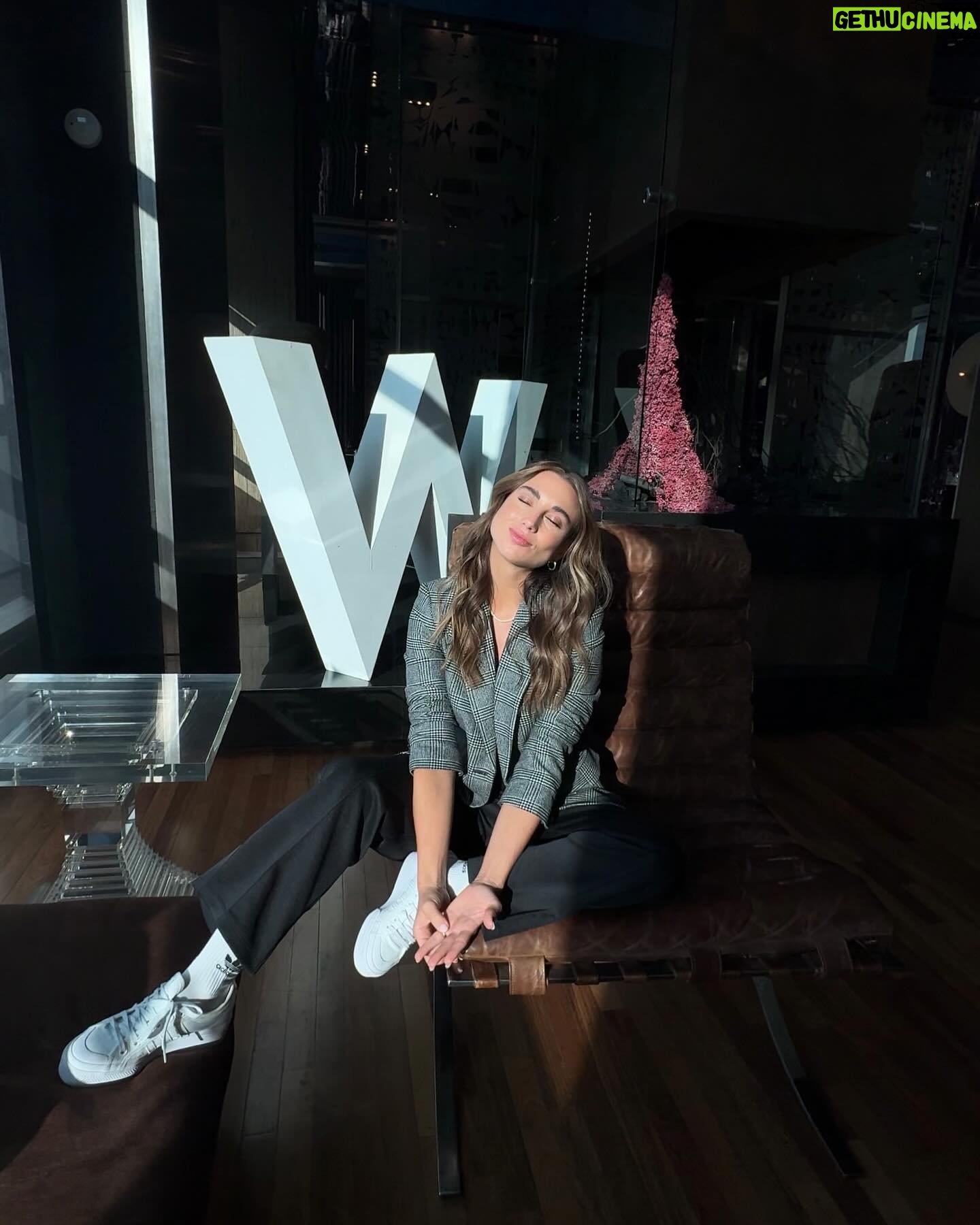 Tita Ureta Instagram - CONCURSO ⚡️⚡️⚡️ Quieres vivir una experiencia única @wsantiago? esta es tu oportunidad! GANA 2 Night Brunch, ambos para 2 personas MENCIONA @ aquí con quién te gustaría ir sigue la cuenta de @wsantiago la mía y ya estarás participando ! Mientras más participes, más opciones tienes de ganar y si compartes en tus historias, también !