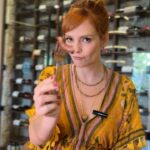 Titi Müller Instagram - Que o Tauá tem, para além de muita diversão, uma gastronomia diversificada você já sabe, certo? 😋 E, desde o ano passado, você pode fazer uma viagem gastronômica pelos sabores da Itália em nossos resorts de Atibaia e Alexânia. Além de um polvo de comer de colher que derrete na boca e pratos com sabores únicos, você pode harmonizar seu jantar com uma seleção de vinhos exclusiva. 🐙🍷 A @titimuller_ conheceu a unidade do Tauá Atibaia e matou a saudade dos sabores italianos experimentando os melhores pratos da casa e veio contar para você sobre sua experiência. Deu para sentir que ela amou, né? Ficou com vontade de visitar o velho mundo sem pegar um avião? O Tauá te aguarda! 🌎