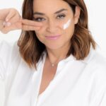 Toñi Moreno Instagram – “¡La espera ha terminado! ✨Te presentamos #conalmagolden la nueva revelación en el mundo de la belleza 🪞Prepárate para descubrir una gama de productos innovadores que te harán brillar como nunca antes. 💫 ¡Únete a nuestra comunidad y sé parte de esta nueva era de belleza!