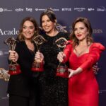 Toñi Moreno Instagram - Y ya. Lo prometo. Pero es que estoy tan feliz !!!! #PremiosIris