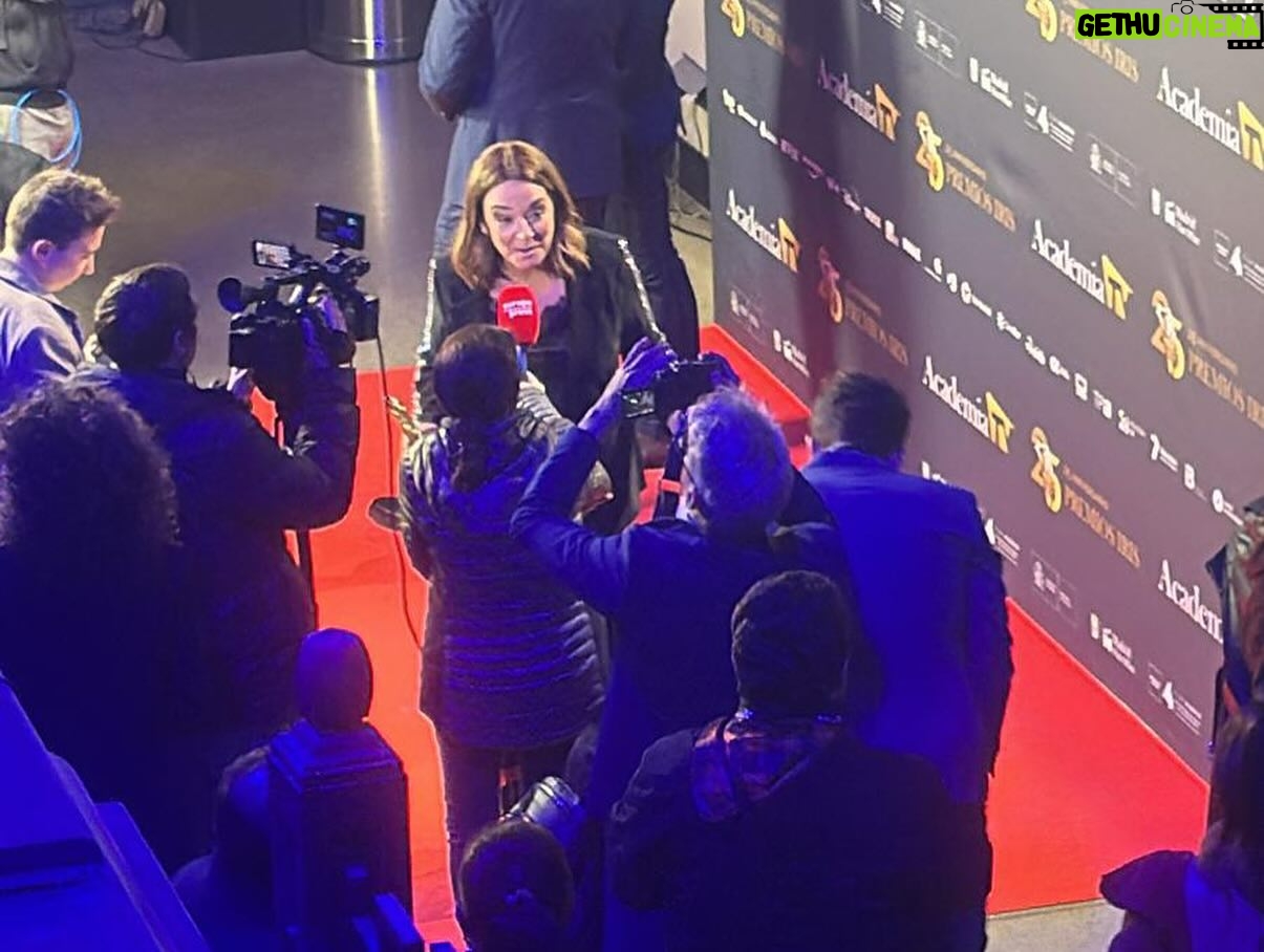 Toñi Moreno Instagram - Más de una noche para el recuerdo. @academiadetv @gentemaravillosa_tv