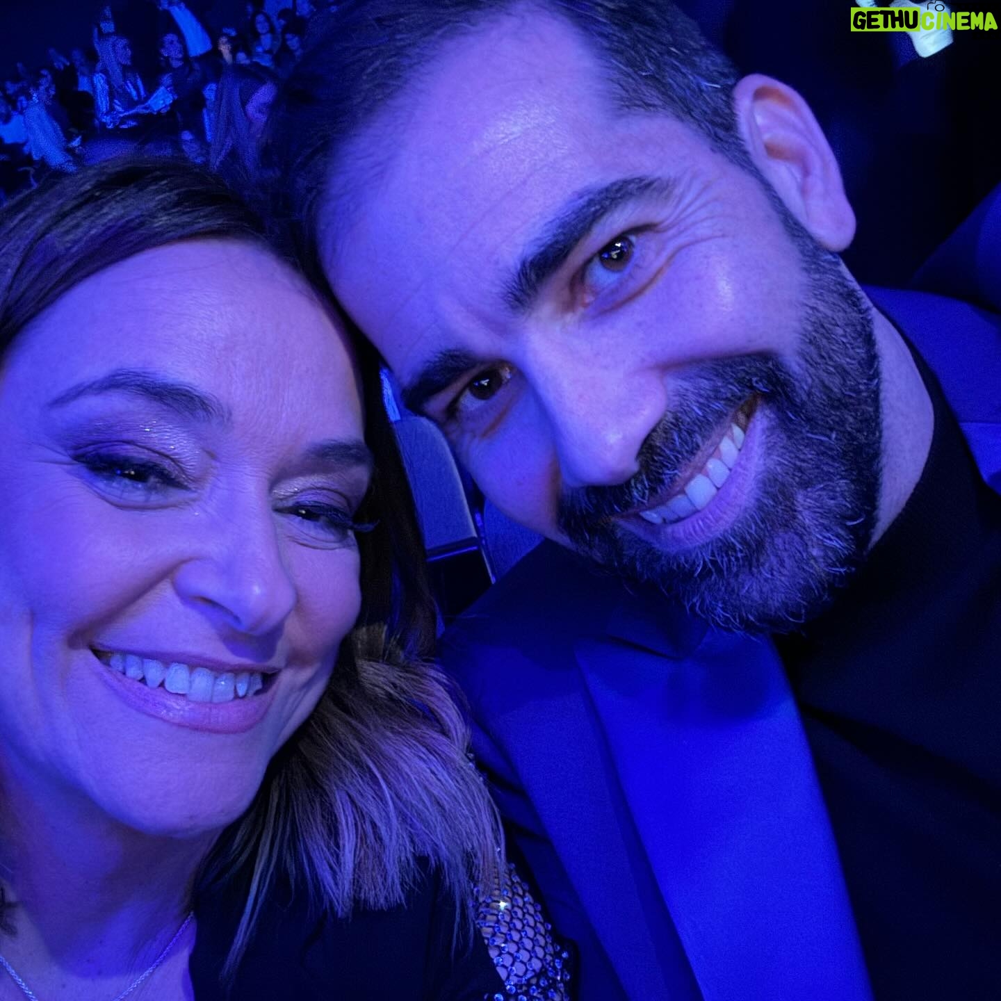 Toñi Moreno Instagram - Una noche inolvidable para la familia de @gentemaravillosa_tv @canalsurradiotv. Premios Irís !!!! Gracias a @academiadetv por reconocer nuestro trabajo. Estilismo @almudenaruizstylist @eneandeco__concept
