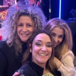Toñi Moreno Instagram - Una noche inolvidable para la familia de @gentemaravillosa_tv @canalsurradiotv. Premios Irís !!!! Gracias a @academiadetv por reconocer nuestro trabajo. Estilismo @almudenaruizstylist @eneandeco__concept