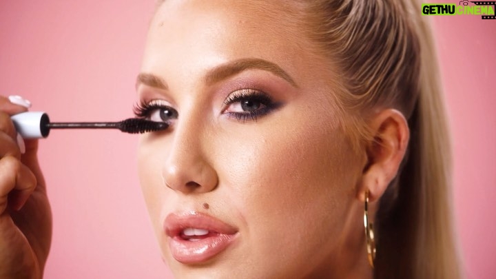 Todd Chrisley Instagram - Ain’t nobody stopping this girl! ••• So proud of you and your “Breakup Collection” Sassy! ••• Head over to sassybysavannah.com to purchase! Eye Palettes: $18 each Lip Kits: $15 each Brow Kits: $16 each