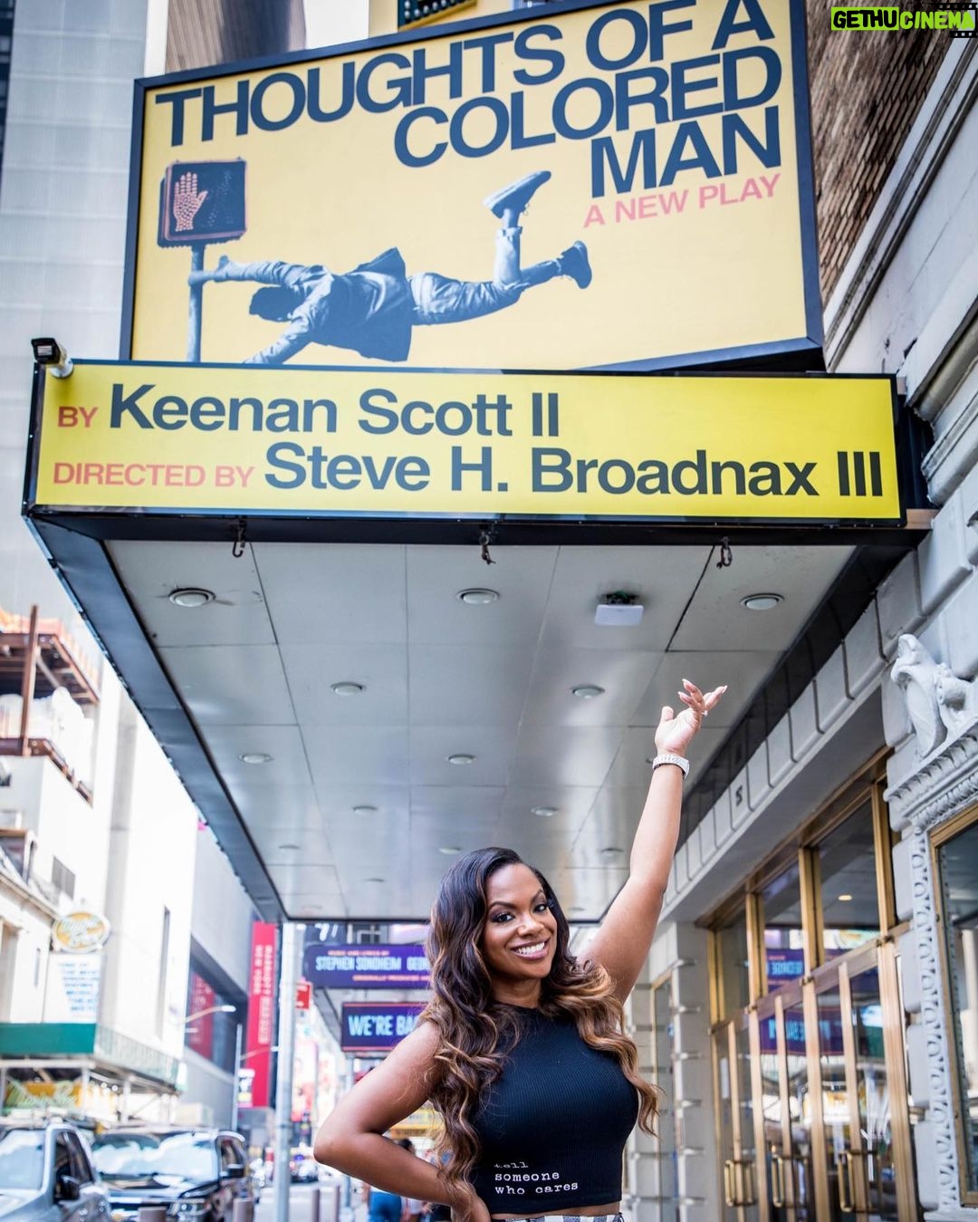 Todd Chrisley Instagram - Congratulations to my dear sweet talented hugely successful friend @kandi for producing her first Broadway show! Everybody let’s show love & support! Get tickets for #ThoughtsOfAColoredMan at ThoughtsOfAColoredMan.com