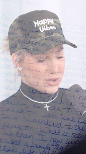 Todd Chrisley Instagram - Have you ever felt your heart breaking into a million pieces but you just have to keep pushing forward? That’s how I have felt for the past 389 days… I miss my mama so bad that it hurts. I long for her hugs, laughs, and guidance. I hope these letters touch your heart like they did mine. To know my mama is to know the greatest angel on earth. Welcome to “THE PRISON DIARIES SERIES” ❤️

Listen now on your favorite podcast platform or subscribe and stream on YouTube 🎙️ 

#chrisleyknowsbest #chrisleyconfessions #juliechrisley #unlockedwithsavannahchrisley #podcast #nashville #unlocked #thecastcollective #prisonreform