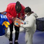 Todd Gurley Instagram - Blessed to be able to give back. This Holiday Season, I was able to head back home @officialmadefoundation teamed up with @tryhungry to donate some great delicious meals & gifts to the community that raised me. Thanks to everyone who helped make this event happen.#TrulyBlessed #MakeADifferenceEveryday 📸: @d_2da_c