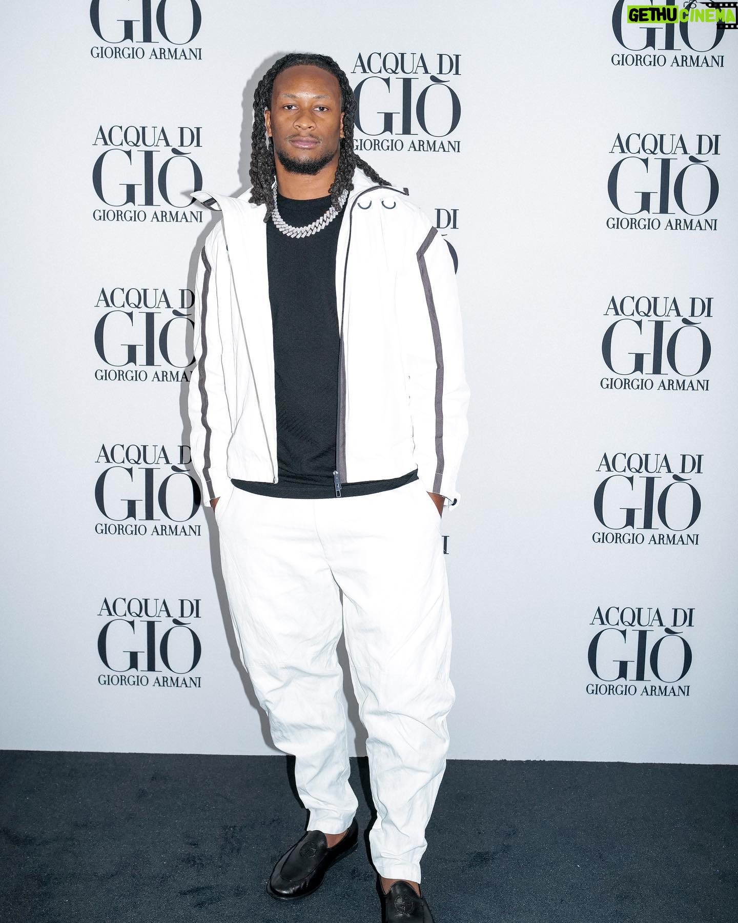 Todd Gurley Instagram - Amazing Event s/o @armanibeauty 🌊 #AcquadiGio #ArmaniBeauty
