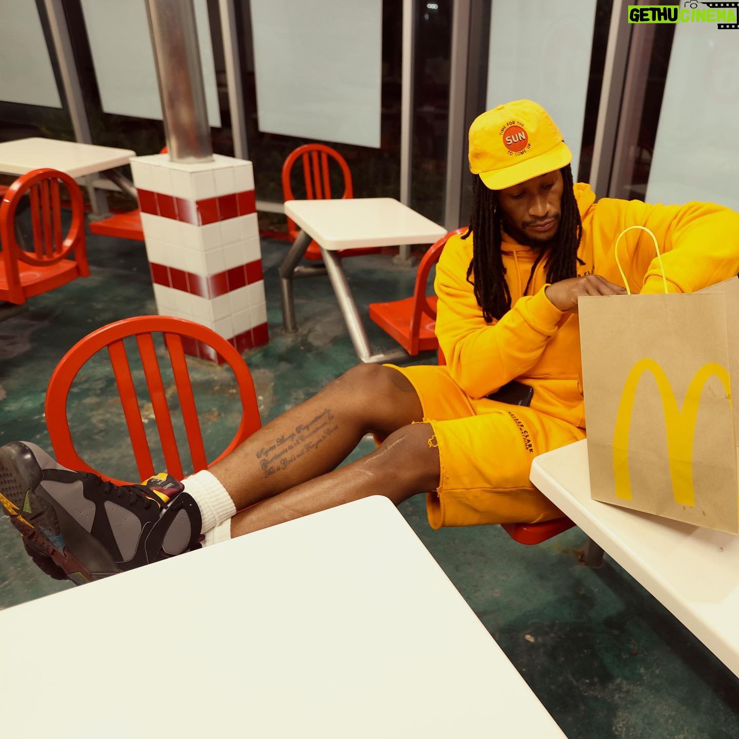 Todd Gurley - 59.4K Likes - $3.21 Was All I Needed Growing Up🍔🍟🥤
#OldestMcdonalds