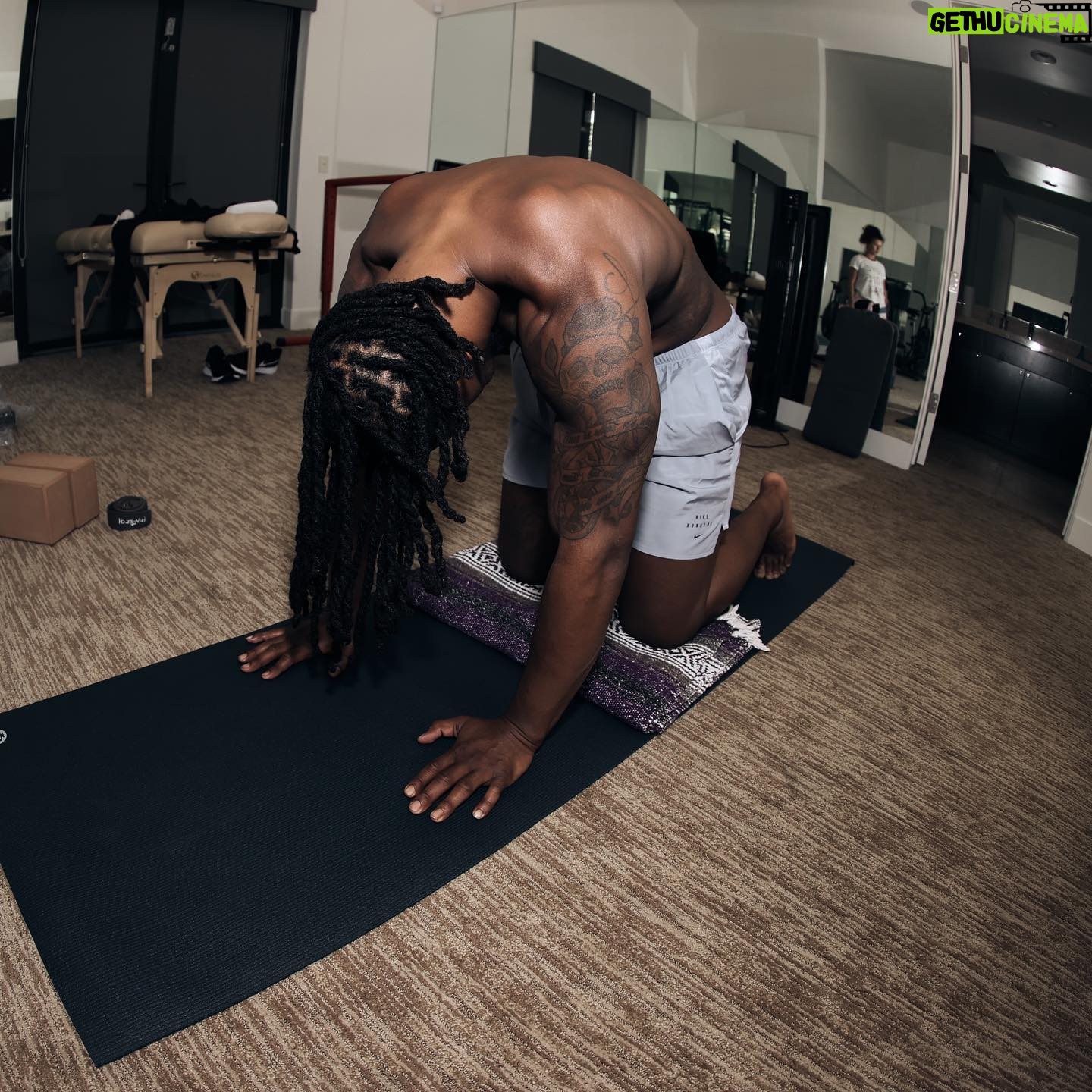Todd Gurley - 46.4K Likes - Worry Less, Yoga More‼️🧘🏾♂️