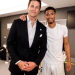 Tom Brady Instagram - 🇪🇸 🏴󠁧󠁢󠁥󠁮󠁧󠁿 🇧🇷 🇩🇪 🇺🇸 ♥️ El Classico!! I’ve watched this match on television for many years and what a game it was last night. I am always grateful for moments like last night where I am able to watch others live their dream and come together as a team to accomplish lifelong goals. Being able to watch and appreciate greatness from athletes across the world is inspiring for us all. Sports bring so many people together and gives us something to look forward to. Hope, joy, and success are emotions that make life worth living. The future is in great hands with these young superstars and I wish them the best in their pursuit of glory for their families, teams, and countries they represent. Congrats Real Madrid for a great season. And to Barcelona for such a valiant effort last night. PS We’ll hold your parking spot in Birmingham, Jude #KRO😉😂