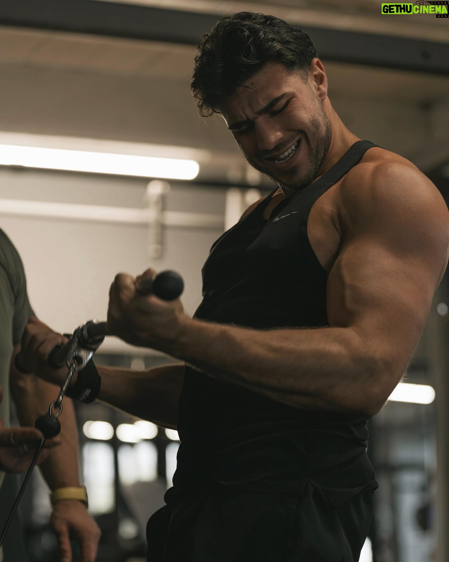 Tommy Fury Instagram - Coming back stronger than ever. 💪🏼