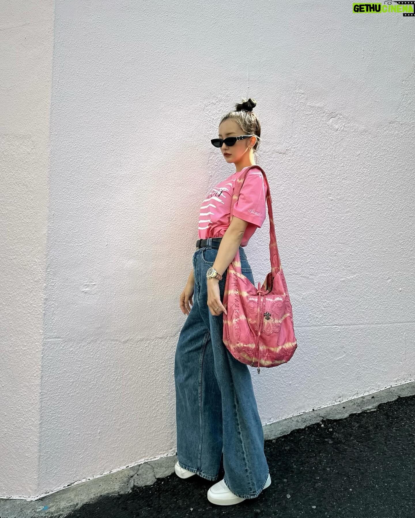 Tomomi Itano Instagram - π©·π€π©·π€ γ©γγγοΌ #tops @patou #bottom @rosyluce #sneaker @celine #sunglasses @gentlemonster #bag @chromeheartsofficial @rolex ππ§βππΌπ©·πΆβΈβΝ*Ν #Fashion #ootd #154cm #εStyle