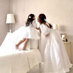 Tomomi Itano Instagram - mom & baby 🎀 【Baby Rosyluce】 今週29日（金）発売決定🪽 そしてそして、そのベビママdressや “𝐑𝐨𝐬𝐲 𝐒𝐒 𝐂𝐨𝐥𝐥𝐞𝐜𝐭𝐢𝐨𝐧“が実際に見れちゃう 春のイベントが決まりましたう🌹 何枚目がすき？🫶🏻 詳細はこちら 【𝐑𝐨𝐬𝐲 𝐥𝐮𝐜𝐞】 *春の新作スペシャルイベント*💐 ●日時: 4/20(土)21(日) ●場所: PLAZA NEWSSTAND 赤坂店店内 大人気フラワードレスをはじめ、 リボンや赤•ピンクをベースに Rosyらしさ全開の新作をお届け🩷🧁🩰 そして今回は、 ママベビお揃いシリーズ 【𝐁𝐚𝐛𝐲 𝐑𝐨𝐬𝐲 𝐥𝐮𝐜𝐞】の初お披露目も🎀 是非お子様といらしてください♪ •••••••••••••••••••••• SPECIALコラボ Rosy luce × PLAZA フォトジェニックな街並みが広がる 赤坂の「PLAZA」とのスペシャルコラボが実現しました🎪 今回のpopupテーマは「𝐃𝐈𝐍𝐄𝐑」🛼 Rosy luceが提案する プロダクトとRosy DINERの空間を通して　　 アパレルブランドというバイアスに縛られず、 エンターテイメントの世界をお楽しみ頂きたい。 ワクワクドキドキする非日常の空間をお楽しみ頂きたい。 そんな想いでイベントを制作しています🪽 •••••••••••••••••••••• 事前予約を頂いたお客様には 優先的にご入場いただけます🎟✨ ▪️ご予約受付期間 本日！！！ 3/26(火)18:00-3/29(金)18:00迄 インスタプロフィールをCLICK☝️ ———————— 新作のお洋服を 実際にご覧いただきながら ディレクター板野友美に相談したり トークしたり…etc 特典も沢山ご用意しています🎟️ お一人で♡お友達と♡ 大切な人と♡親子で♡家族で♡ 皆さまのご来場お待ちしております📰☁⸒⸒🕊️ ※予約入場枠に関して、 会場の混み具合によりお待ちいただくこともございます。 予めご了承ください。 混雑具合により、入れ替えの時間が変わります。 ※今回のPOPUPはショールーム形式となります。商品をお買い上げの際はPLAZA ONLINE STOREをご利用いただき、後日お届けいたします。 ご協力の程よろしくお願いいたします。 #Rosyluce #babyrosy #ベビママ #春のイベント
