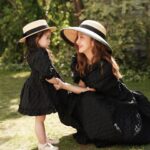Tomomi Itano Instagram - mom & baby 🎀 【Baby Rosyluce】 今週29日（金）発売決定🪽 そしてそして、そのベビママdressや “𝐑𝐨𝐬𝐲 𝐒𝐒 𝐂𝐨𝐥𝐥𝐞𝐜𝐭𝐢𝐨𝐧“が実際に見れちゃう 春のイベントが決まりましたう🌹 何枚目がすき？🫶🏻 詳細はこちら 【𝐑𝐨𝐬𝐲 𝐥𝐮𝐜𝐞】 *春の新作スペシャルイベント*💐 ●日時: 4/20(土)21(日) ●場所: PLAZA NEWSSTAND 赤坂店店内 大人気フラワードレスをはじめ、 リボンや赤•ピンクをベースに Rosyらしさ全開の新作をお届け🩷🧁🩰 そして今回は、 ママベビお揃いシリーズ 【𝐁𝐚𝐛𝐲 𝐑𝐨𝐬𝐲 𝐥𝐮𝐜𝐞】の初お披露目も🎀 是非お子様といらしてください♪ •••••••••••••••••••••• SPECIALコラボ Rosy luce × PLAZA フォトジェニックな街並みが広がる 赤坂の「PLAZA」とのスペシャルコラボが実現しました🎪 今回のpopupテーマは「𝐃𝐈𝐍𝐄𝐑」🛼 Rosy luceが提案する プロダクトとRosy DINERの空間を通して　　 アパレルブランドというバイアスに縛られず、 エンターテイメントの世界をお楽しみ頂きたい。 ワクワクドキドキする非日常の空間をお楽しみ頂きたい。 そんな想いでイベントを制作しています🪽 •••••••••••••••••••••• 事前予約を頂いたお客様には 優先的にご入場いただけます🎟✨ ▪️ご予約受付期間 本日！！！ 3/26(火)18:00-3/29(金)18:00迄 インスタプロフィールをCLICK☝️ ———————— 新作のお洋服を 実際にご覧いただきながら ディレクター板野友美に相談したり トークしたり…etc 特典も沢山ご用意しています🎟️ お一人で♡お友達と♡ 大切な人と♡親子で♡家族で♡ 皆さまのご来場お待ちしております📰☁⸒⸒🕊️ ※予約入場枠に関して、 会場の混み具合によりお待ちいただくこともございます。 予めご了承ください。 混雑具合により、入れ替えの時間が変わります。 ※今回のPOPUPはショールーム形式となります。商品をお買い上げの際はPLAZA ONLINE STOREをご利用いただき、後日お届けいたします。 ご協力の程よろしくお願いいたします。 #Rosyluce #babyrosy #ベビママ #春のイベント