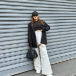Tomomi Itano Instagram - 👟★⛓️ 　 なんまいめ？ #jacket @zara #tops @rosary.moon #bottom @rosyluce #sneaker @nike #bag @therow #Fashion #ootd #154cm #友style