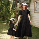 Tomomi Itano Instagram - mom & baby 🎀 【Baby Rosyluce】 今週29日（金）発売決定🪽 そしてそして、そのベビママdressや “𝐑𝐨𝐬𝐲 𝐒𝐒 𝐂𝐨𝐥𝐥𝐞𝐜𝐭𝐢𝐨𝐧“が実際に見れちゃう 春のイベントが決まりましたう🌹 何枚目がすき？🫶🏻 詳細はこちら 【𝐑𝐨𝐬𝐲 𝐥𝐮𝐜𝐞】 *春の新作スペシャルイベント*💐 ●日時: 4/20(土)21(日) ●場所: PLAZA NEWSSTAND 赤坂店店内 大人気フラワードレスをはじめ、 リボンや赤•ピンクをベースに Rosyらしさ全開の新作をお届け🩷🧁🩰 そして今回は、 ママベビお揃いシリーズ 【𝐁𝐚𝐛𝐲 𝐑𝐨𝐬𝐲 𝐥𝐮𝐜𝐞】の初お披露目も🎀 是非お子様といらしてください♪ •••••••••••••••••••••• SPECIALコラボ Rosy luce × PLAZA フォトジェニックな街並みが広がる 赤坂の「PLAZA」とのスペシャルコラボが実現しました🎪 今回のpopupテーマは「𝐃𝐈𝐍𝐄𝐑」🛼 Rosy luceが提案する プロダクトとRosy DINERの空間を通して　　 アパレルブランドというバイアスに縛られず、 エンターテイメントの世界をお楽しみ頂きたい。 ワクワクドキドキする非日常の空間をお楽しみ頂きたい。 そんな想いでイベントを制作しています🪽 •••••••••••••••••••••• 事前予約を頂いたお客様には 優先的にご入場いただけます🎟✨ ▪️ご予約受付期間 本日！！！ 3/26(火)18:00-3/29(金)18:00迄 インスタプロフィールをCLICK☝️ ———————— 新作のお洋服を 実際にご覧いただきながら ディレクター板野友美に相談したり トークしたり…etc 特典も沢山ご用意しています🎟️ お一人で♡お友達と♡ 大切な人と♡親子で♡家族で♡ 皆さまのご来場お待ちしております📰☁⸒⸒🕊️ ※予約入場枠に関して、 会場の混み具合によりお待ちいただくこともございます。 予めご了承ください。 混雑具合により、入れ替えの時間が変わります。 ※今回のPOPUPはショールーム形式となります。商品をお買い上げの際はPLAZA ONLINE STOREをご利用いただき、後日お届けいたします。 ご協力の程よろしくお願いいたします。 #Rosyluce #babyrosy #ベビママ #春のイベント