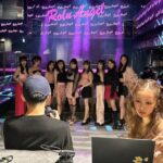Tomomi Itano Instagram - ANGELとイベント🎀 ２月のイベントの写真ずっとあげれてなかった😧 ２枚目ANGELちゃんの撮影のクリエイティブも 写真チェックも全部欠かさず🧐 ４枚目、、真ん中入ったけど違和感😀www あれから、関西コレクション、ミクチャ500万ポイント Rolu ANGELのアドトラ走行決定🫶🏻そして、まだ発表前の 大きなお仕事２つ😌日々成長中の彼女達に乞うご期待🩷 会うたびに内面も外見も磨かれて、私も密かに刺激をうけてます🪽 ♡撮影協力 BASE GRANBELL https://basegranbell.jp