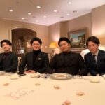 Tomomi Itano Instagram - 𝐑𝐨𝐬𝐲 𝐆𝐢𝐫𝐥𝐬 𝐁𝐢𝐫𝐭𝐡𝐝𝐚𝐲 𝐍𝐢𝐠𝐡𝐭🤍🥂🏰 私の会社のだいすきなパートナー @ayu327 の誕生日会🎂 今年はBirthdayとBaby showerのとっても特別なお祝いでした🗝 みんなで色々考えて、特別な誕生日にどんなサプライズをするか、 今までにないプランにしようと試行錯誤しました💭 そして、今年はお家までリムジンでお迎えに行き、 ドレスコードはもちろん　@rosyluce のWhitedress🐩🤍 夜景の見えるロマンチックなレストランでdinnerを🍴🎀🎂 テーブルの上にはそれぞれのオシャレなオムツケーキと 彼女のバースデーオリジナルカード。 そしてbaby shower名前入りクッキー🍪のPrincessプラン🏰 エゴかもしれないけど、相手の喜んでくれる顔を想像しながら 想像を越えるプランを考えて実行するのが大好きです🫧 それがプライベートでは家族、仲間や友達。仕事では、お客様⸒🕊️ いつも全力投球。笑 私の会社は“女性のエンパワーメント“を掲げていて、非日常空間の提供と ドキドキワクワクのサプライズをいかなる時も意識しています。 好きなこと。を仕事とできていることが1番の幸せで、今後も皆さんや私と関わってくれた方々を楽しませること、驚かせること、新しい体験をたくさん追求していきたいです✨ 話はそれてしまいましたが、最高のパートナーと出会えて私は本当に幸せです🫶🏻本当に心から感謝の気持ちと、生まれてきてくれて、出会ってくれてありがとう。と思っています🤍 そして仲間と毎日モチベーション高く仕事もでき、 プライベートでもたくさんの時間を共有して大海原を航海していきたいです🥰板野海賊団を今後ともよろしくお願いします🏴‍☠️ あ、それぞれ着てる @rosyluce のdressはどのデザインが1番好き？🤍 @rosyluce #RosyLuce リムジンは #BayLimousine