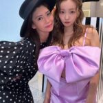 Tomomi Itano Instagram - 𝐍𝑰𝑵𝑨 𝑹𝑰𝑪𝑪𝑰（ﾆﾅ ﾘｯﾁ） 去年パリコレも見に行った、ラグジュアリーブランドでも とってもファンシーでタイプのブランド🎀 只今、2024年春夏のポップアップストアが 阪急うめだ本店5階にて開催中だよ💖 デザイナーのハリス・リードのセンスが本当にすき。 ロックプリンセスのようなドラマティックで エレガントも兼ね備えたワードロ ーブ👑💍🏰 ぜひ、覗いて見てね♡⃛ 何枚目が好き？💭 #ninaricci #ニナリッチ @ninaricci @harris_reed