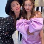 Tomomi Itano Instagram - 𝐍𝑰𝑵𝑨 𝑹𝑰𝑪𝑪𝑰（ﾆﾅ ﾘｯﾁ） 去年パリコレも見に行った、ラグジュアリーブランドでも とってもファンシーでタイプのブランド🎀 只今、2024年春夏のポップアップストアが 阪急うめだ本店5階にて開催中だよ💖 デザイナーのハリス・リードのセンスが本当にすき。 ロックプリンセスのようなドラマティックで エレガントも兼ね備えたワードロ ーブ👑💍🏰 ぜひ、覗いて見てね♡⃛ 何枚目が好き？💭 #ninaricci #ニナリッチ @ninaricci @harris_reed