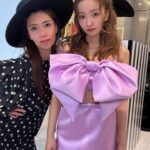 Tomomi Itano Instagram - 𝐍𝑰𝑵𝑨 𝑹𝑰𝑪𝑪𝑰（ﾆﾅ ﾘｯﾁ） 去年パリコレも見に行った、ラグジュアリーブランドでも とってもファンシーでタイプのブランド🎀 只今、2024年春夏のポップアップストアが 阪急うめだ本店5階にて開催中だよ💖 デザイナーのハリス・リードのセンスが本当にすき。 ロックプリンセスのようなドラマティックで エレガントも兼ね備えたワードロ ーブ👑💍🏰 ぜひ、覗いて見てね♡⃛ 何枚目が好き？💭 #ninaricci #ニナリッチ @ninaricci @harris_reed