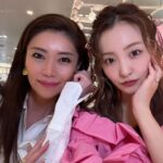 Tomomi Itano Instagram - 🎨📕🌸 なんまいめ？ @patou #patou #Patoumarket #Patouxhenricharpentier #パトゥマーケット #パトゥxアンリシャルパンティエ