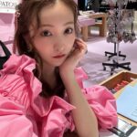 Tomomi Itano Instagram - 🎨📕🌸 なんまいめ？ @patou #patou #Patoumarket #Patouxhenricharpentier #パトゥマーケット #パトゥxアンリシャルパンティエ