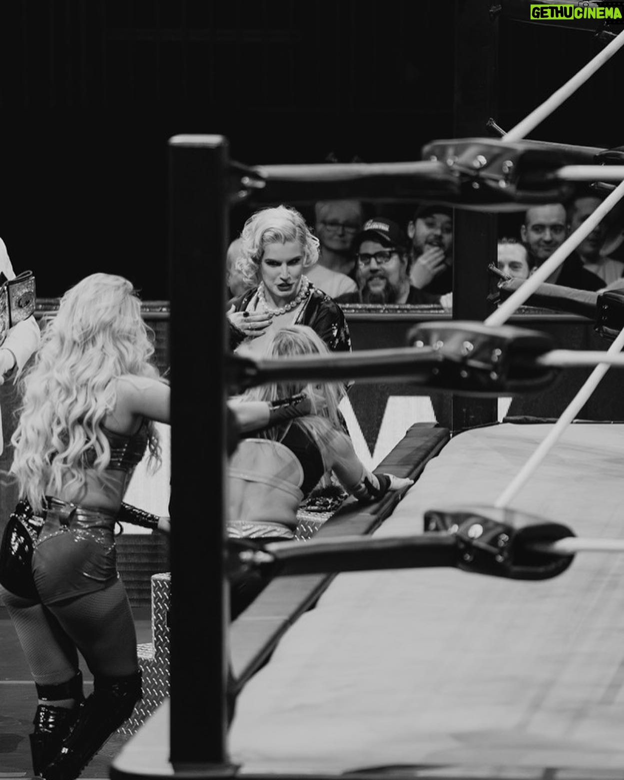 Toni Rossall Instagram - 🎬 Forever Timeless . . . . 📷 @andre.beaupre #tonistorm #aew #allelitewrestling #aewrevolution #aewwrestling #aewwomen #timelesstonistorm #piledriver #premiere #hipattack #thunderrosa #aewdynasty #womenschampion #teamsplx #splx #プロレス #joshipuroresu