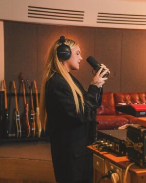 Toni Watson Instagram - A week of finishing touches on an album that's been years in the making 🌹