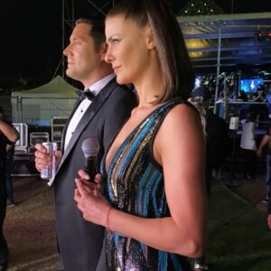 Tonka Tomicic Instagram - Han sido años maravillosos en Canal 13. Inolvidables. Estaré siempre muy agradecida. Pero he decidido emprender nuevos desafíos profesionales y de vida. Me despido de un tremendo canal, con un gran equipo que todos los días intenta hacer una mejor televisión. Le deseo toda la suerte!