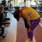 Tonka Tomicic Instagram – Entrenando con el alma! #dandolotodo 
Es un desafío cada vez que voy a entrenar y después del esfuerzo se siente tan bien. Hay ejercicios que no me salen pero @marcosrivera1989 me tiene fe! (El mejor entrenador)
Cuando pueda hacer tres dominadas las compartiré, no se cuánto me demore pero lo lograré!
 💪🏻🏋🏻‍♂️
@synchronicitygym