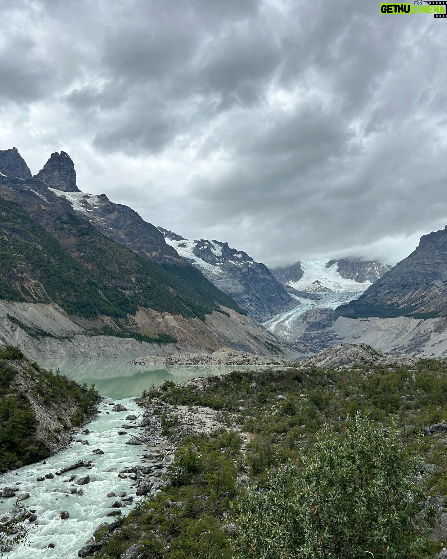 Tonka Tomicic Instagram - De regreso a la #patagonia Una experiencia inolvidable! conocer el #glaciarcalluqueo a 1 hora y media de #cochrane ♥️🧊 #chile🇨🇱 #patagoniachilena