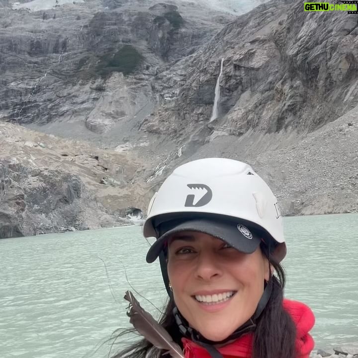 Tonka Tomicic Instagram - De regreso a la #patagonia Una experiencia inolvidable! conocer el #glaciarcalluqueo a 1 hora y media de #cochrane ♥️🧊 #chile🇨🇱 #patagoniachilena