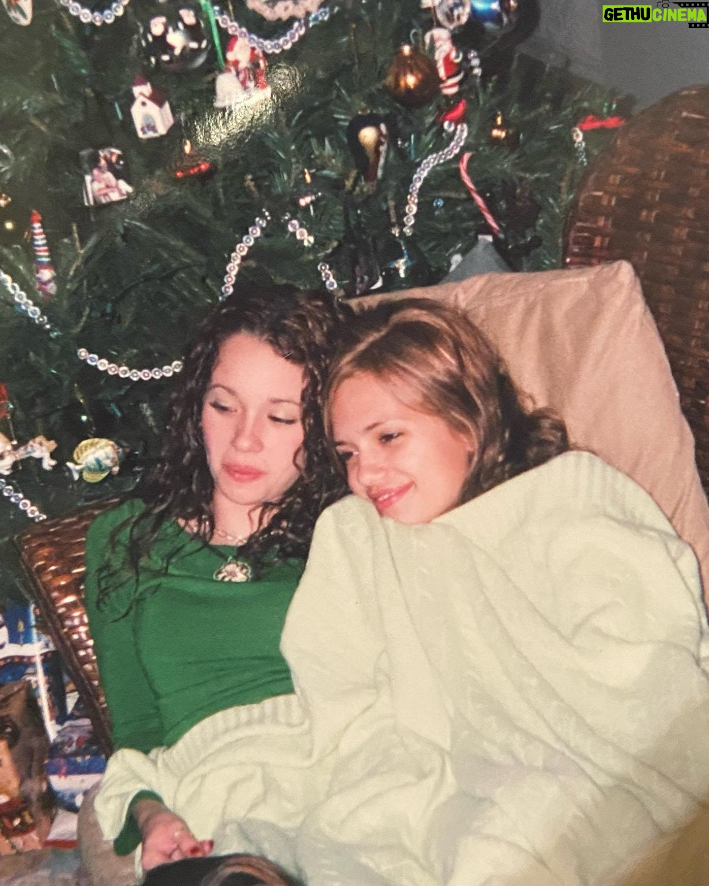 Torrey DeVitto Instagram - Happy birthday to my little β annoying β ( 1991 Torrey apologizes) sister turned best friend in the entire world, Maryelle Josephine! I love you so much. You are everything sparkles and rainbows. I donβt know what I would do without you ! ππ