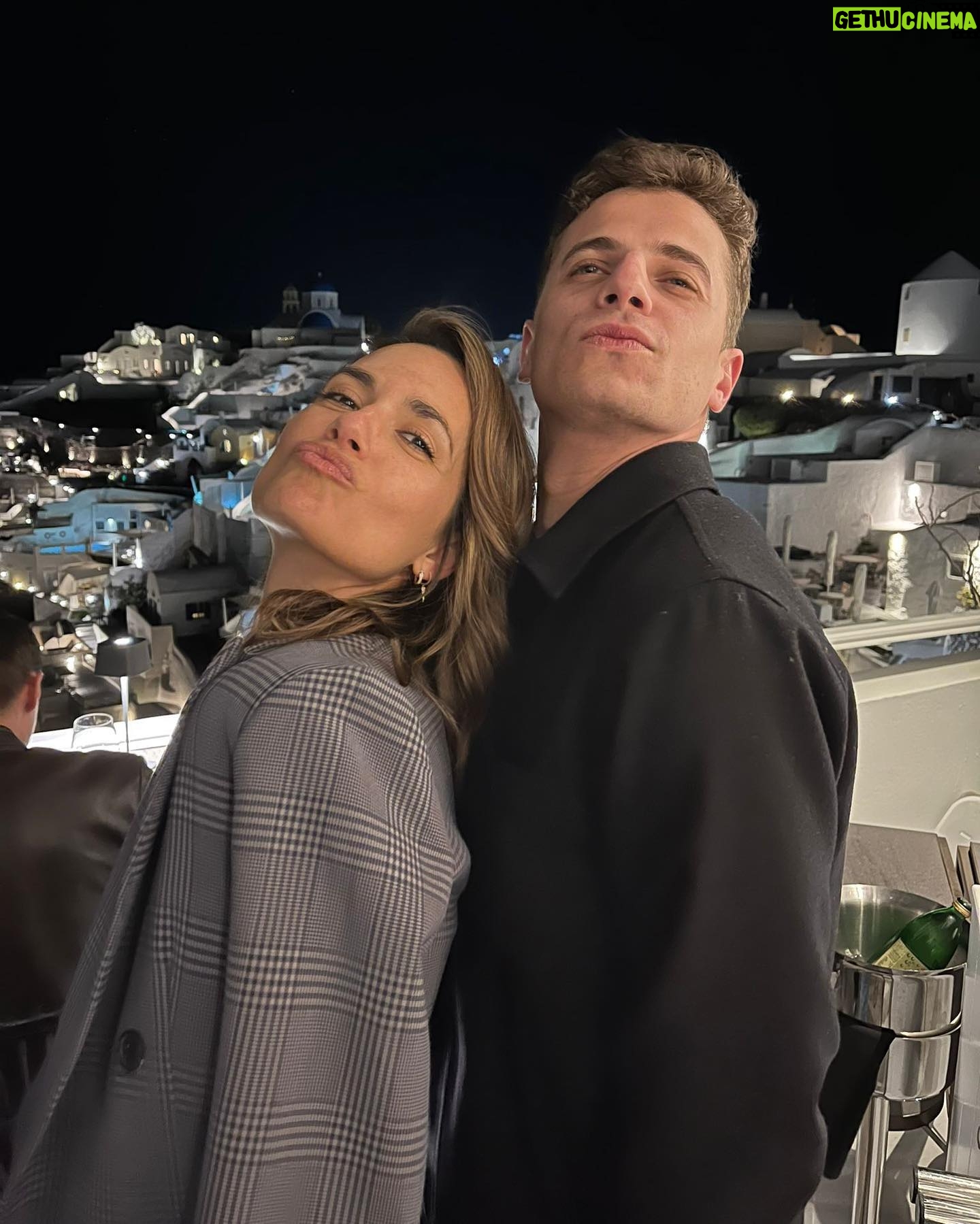 Torrey DeVitto Instagram - #LoveIsGreekToMe 🇬🇷 🤍
