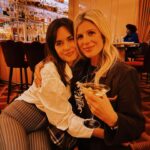 Torrey DeVitto Instagram - What a special night! Where worlds collide and dreams come true. ✨ From being with @jezziebaylin during her very first sound check at The Mint in Los Angeles, 20 years ago (swipe for the photo), to watching her shine opening for @stevienicks on a massive stage, for a massive audience. I don’t think my heart could have burst more. And to experience it all with my loved ones baby niece- watching her watch Jessie and ‘Auntie’ Stevie perform for the first time was a dream. 🤍🤍🤍