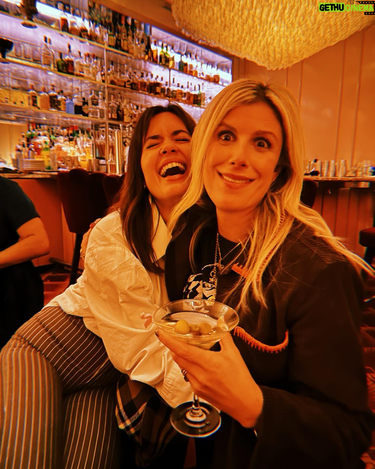 Torrey DeVitto Instagram - What a special night! Where worlds collide and dreams come true. ✨ From being with @jezziebaylin during her very first sound check at The Mint in Los Angeles, 20 years ago (swipe for the photo), to watching her shine opening for @stevienicks on a massive stage, for a massive audience. I don’t think my heart could have burst more. And to experience it all with my loved ones baby niece- watching her watch Jessie and ‘Auntie’ Stevie perform for the first time was a dream. 🤍🤍🤍