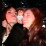Torrey DeVitto Instagram - What a special night! Where worlds collide and dreams come true. ✨ From being with @jezziebaylin during her very first sound check at The Mint in Los Angeles, 20 years ago (swipe for the photo), to watching her shine opening for @stevienicks on a massive stage, for a massive audience. I don’t think my heart could have burst more. And to experience it all with my loved ones baby niece- watching her watch Jessie and ‘Auntie’ Stevie perform for the first time was a dream. 🤍🤍🤍