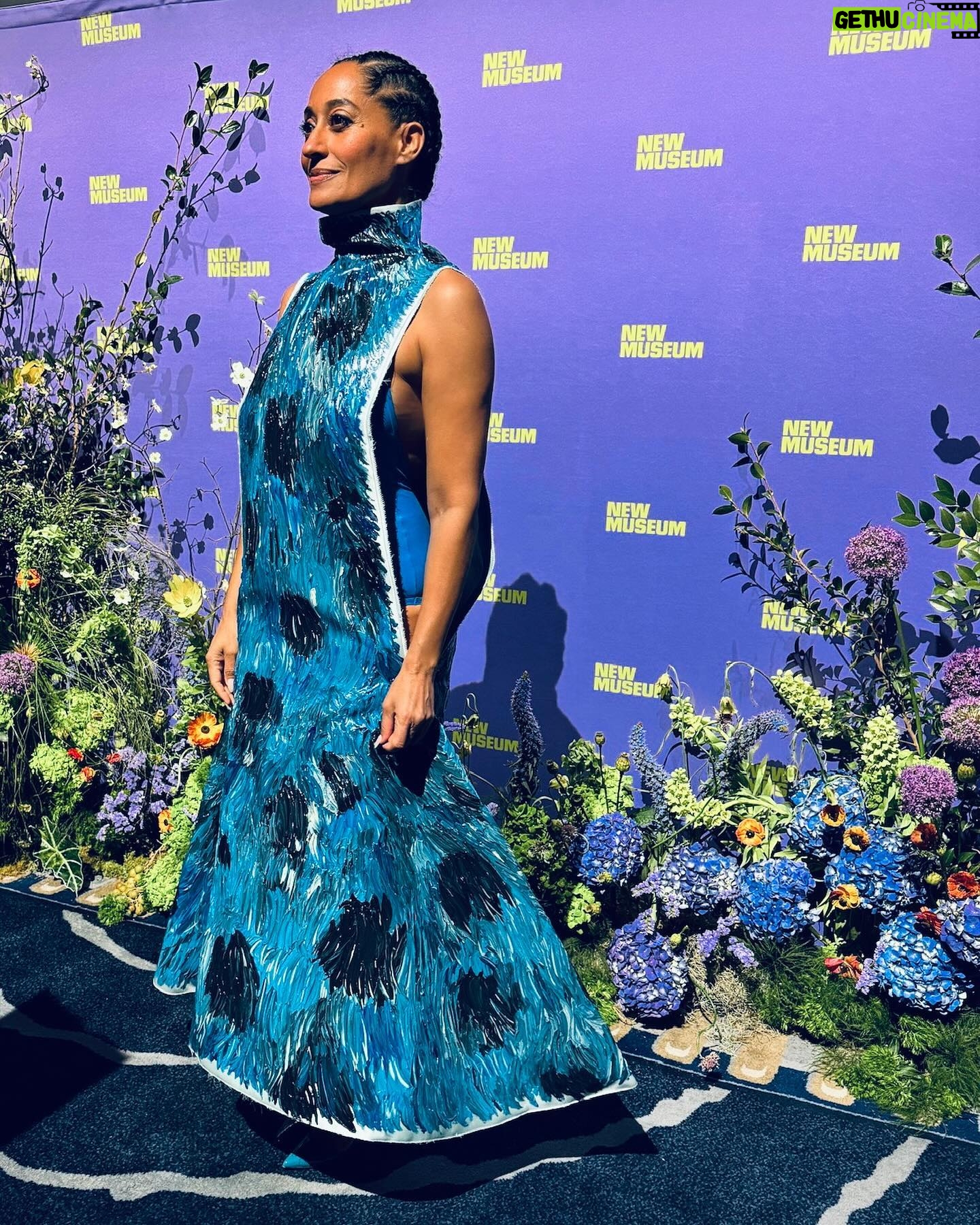 Tracee Ellis Ross Instagram - ART 4 ART Thank you @newmuseum for having me host your Spring Gala. Congratulations @mickalenethomas and @george.condo on being honored. Thank you @asliceofbambi @marni for the epic wearable art I wore. And I cannot believe I didn’t get a pic of my fabulous table. @thelmagolden @samiranasr @tierrawhack @amandadecadenet @itsrobbierobinson #AnnChung @adrianejamison @theastergates @mpaganucci … also I got to see THE @cindysherman last night 😃! #newmu