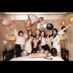 Tracy Chu Instagram – A special occasion with three things to celebrate in one party! Congratulations our bride-to-be @roxannetong, a happy 40th to @misskayicheung and happy birthday to @chiangel1110 ❤️🎉🎂💍 High 5 to our successful party planning @jenniferjshum 👏
🏠 @ritzcarltonhongkong
📸 @paddylo