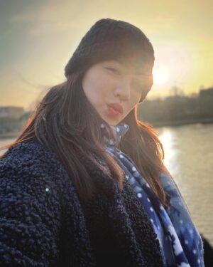 Tracy Chu Instagram - Cruising through the cities of Germany in -3 degrees 🧳🇩🇪❄️