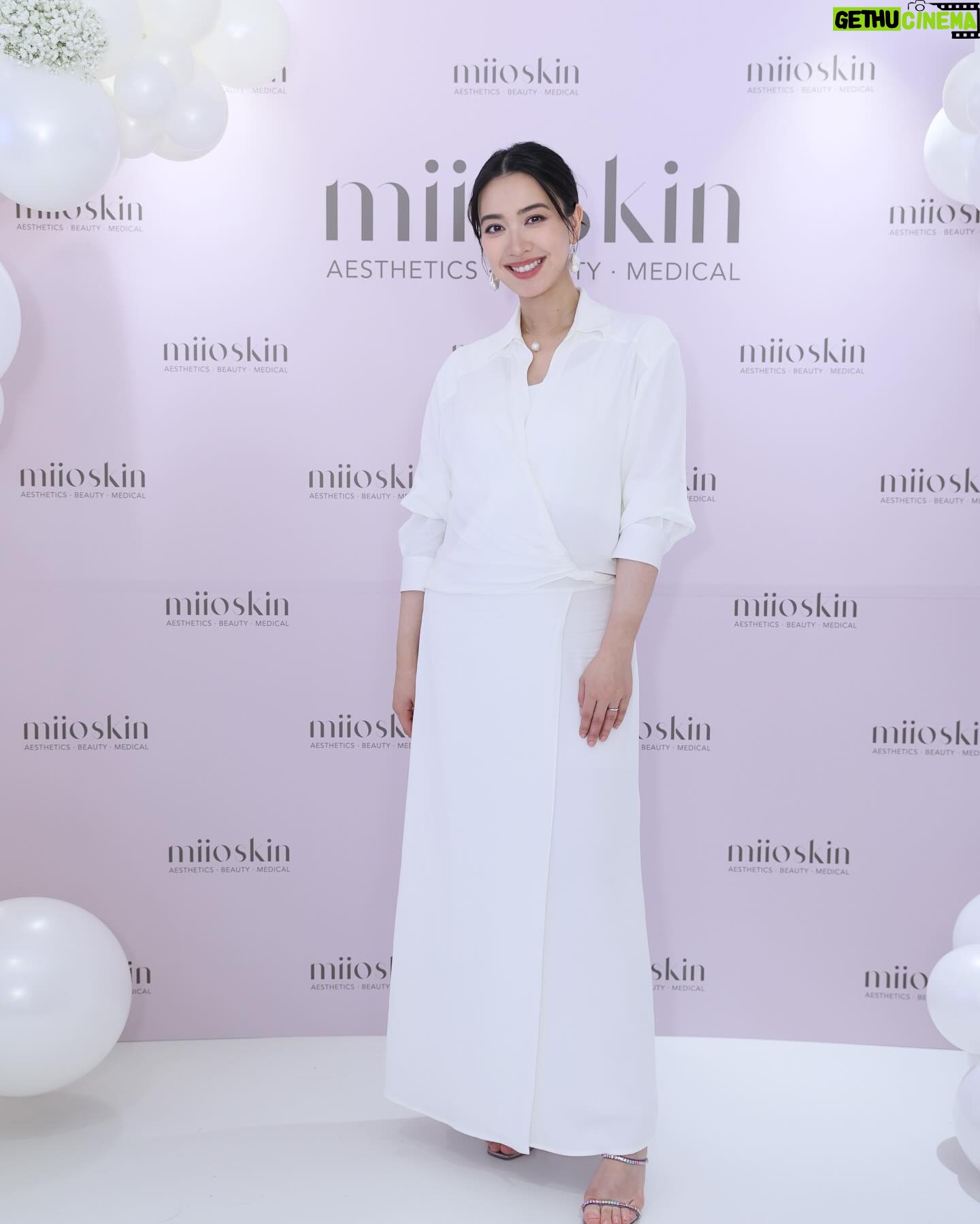 Tracy Chu Instagram - Congratulations @miiohk.official on the grand opening of their Causeway Bay branch! 🎉🎊Thank you for having me! ❤️ Hair: @jun_cy Makeup: @davinagc Outfit: @christopher_esber Heels: @aminamuaddiofficial Styling: @wwchezw