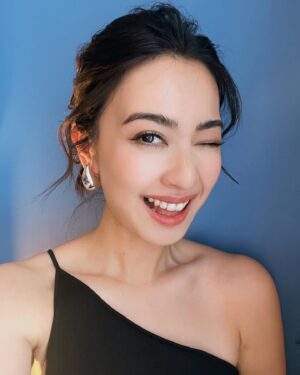 Tracy Chu Instagram - DIY headshots against my favorite wall at home 😜📸✌🏻

Hair: @jun_cy 
Makeup: @cyruslee1018