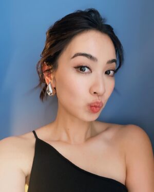 Tracy Chu Instagram - DIY headshots against my favorite wall at home 😜📸✌🏻

Hair: @jun_cy 
Makeup: @cyruslee1018