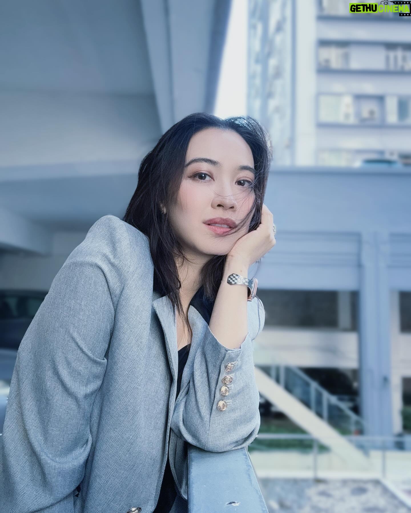 Tracy Chu Instagram - Spending the last bit of November on set, in court and at home preparing for my next adventure. 🎬📚🧳